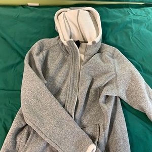 North face grey fleece lined jacket